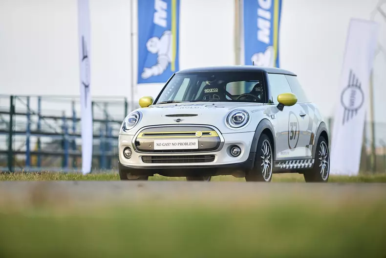 Mini Electric Racing AMC Kart 018