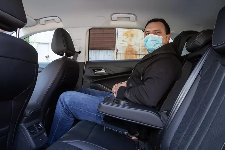 Opel Grandland X Hybrid4 001