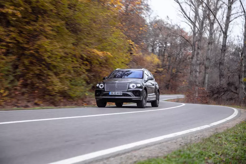 Bentley Bentayga V8 facelift 062