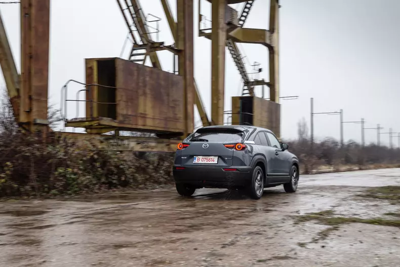 Mazda MX-30 004