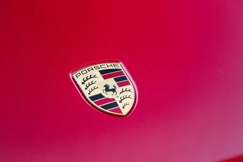 Porsche Taycan 4S 005