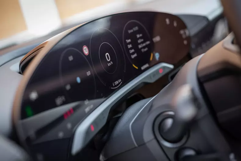 Porsche Taycan 4S 020