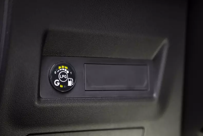 Renault Captur GPL 013