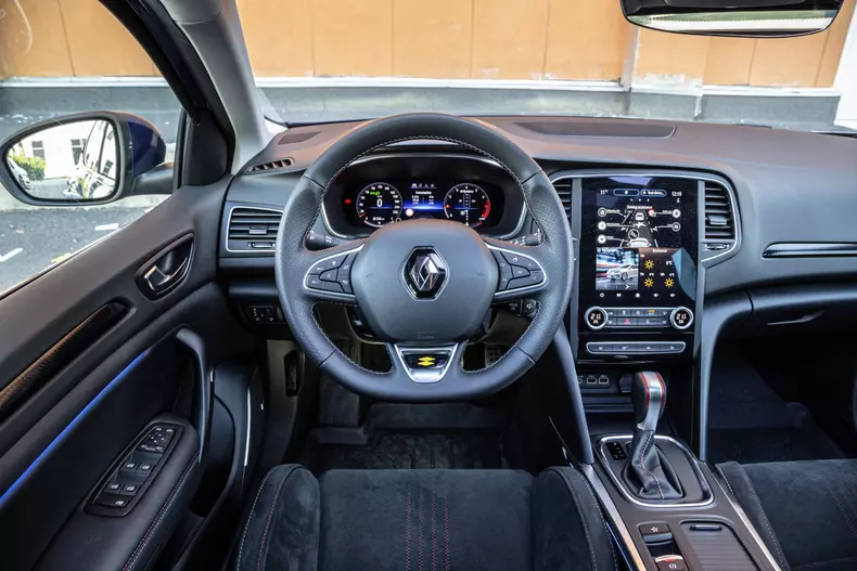 Renault Megane facelift RS Line 015