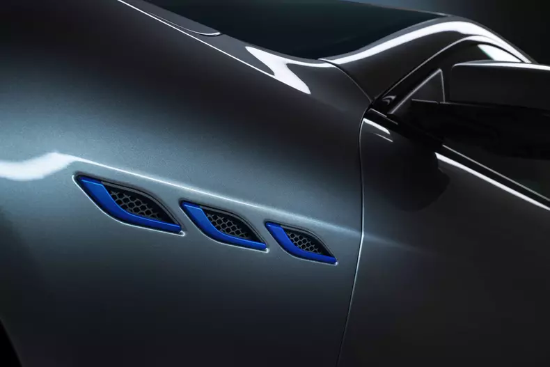 Maserati Ghibli Hybrid 014