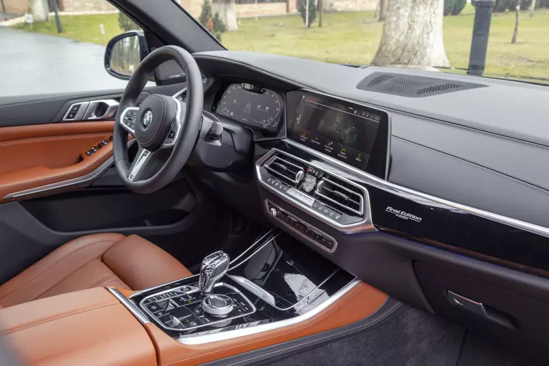 BMW X5 M50d Final Edition 013