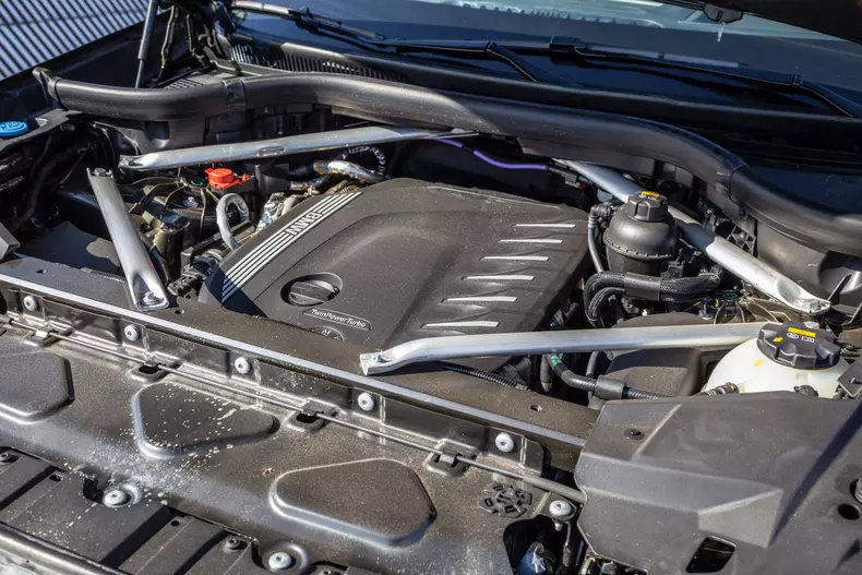 BMW X6 xDrive40d 009