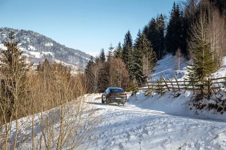 BMW X6 xDrive40d 021