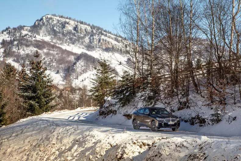 BMW X6 xDrive40d 024