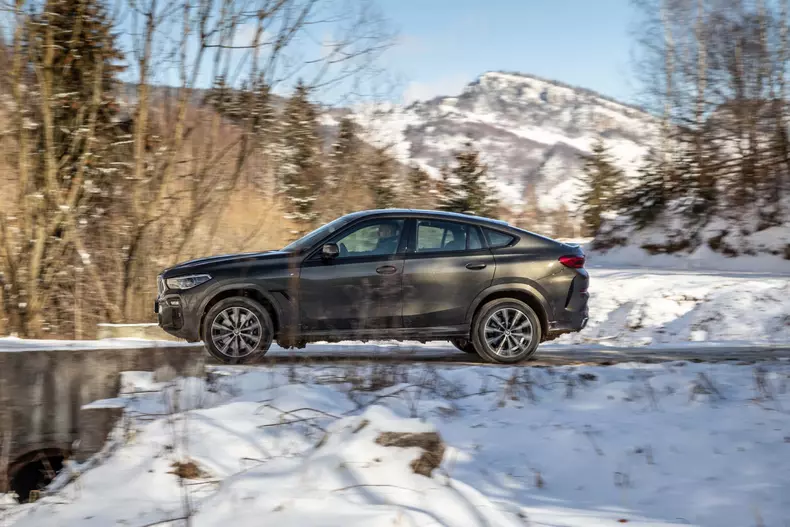 BMW X6 xDrive40d 025