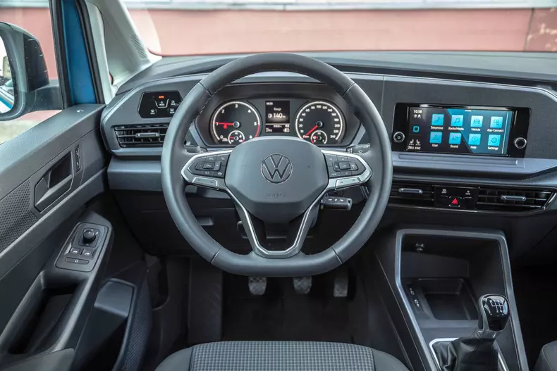 VW Caddy Roadtrip 100