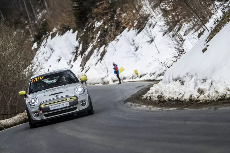 Vitesco Technologies MINI Electric Racing MIMI 37