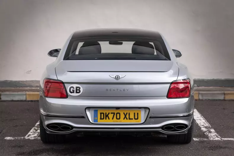 Bentley Flying Spur 001