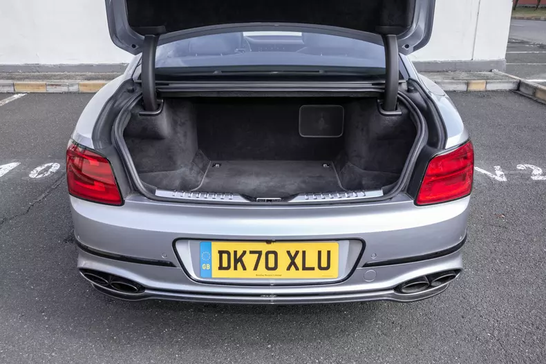 Bentley Flying Spur 059