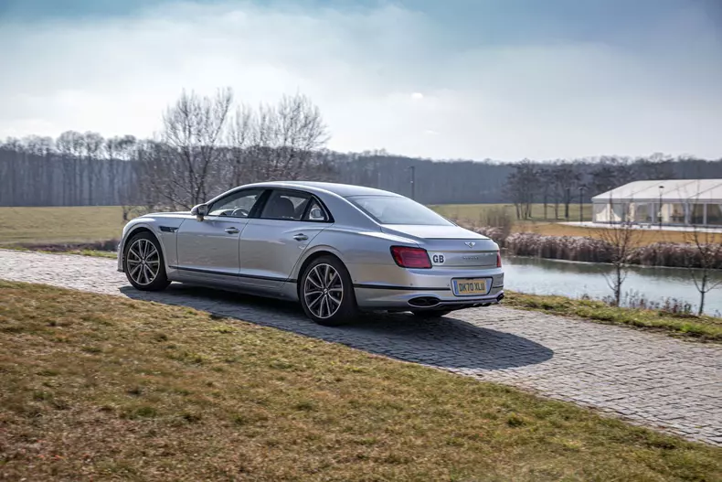 Bentley Flying Spur 080