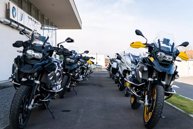 P90418604_lowRes_xcar-targu-mures-rom