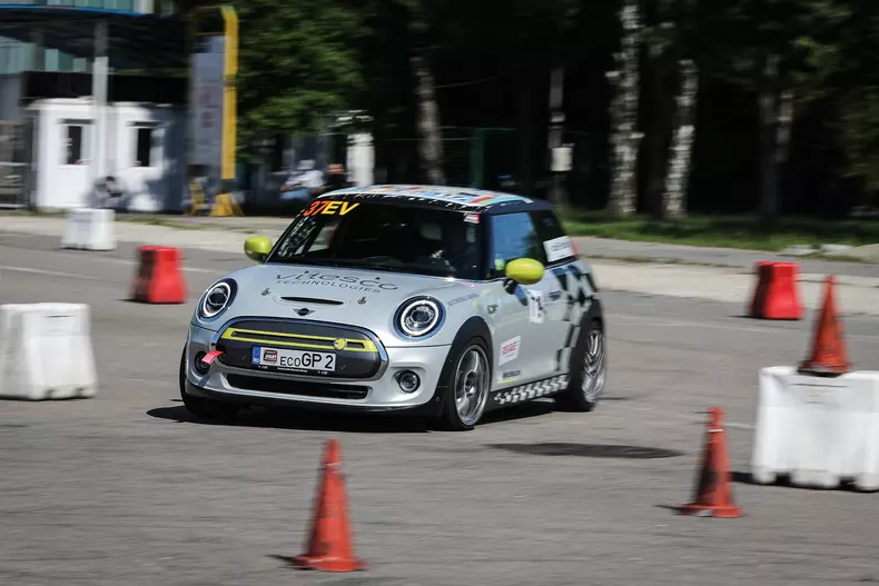 P90421504_lowRes_vitesco-technologies