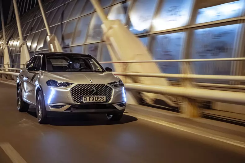DS3 Crossback E-Tense 010