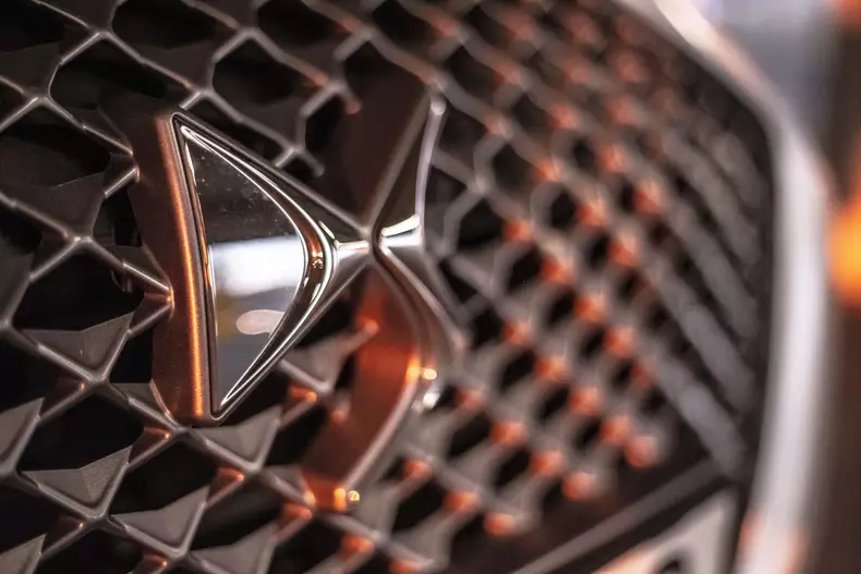 DS3 Crossback E-Tense 019