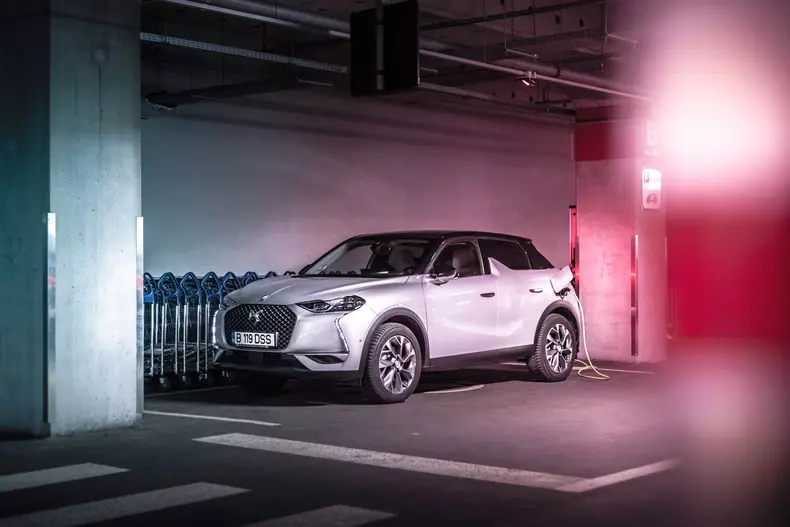 DS3 Crossback E-Tense 027