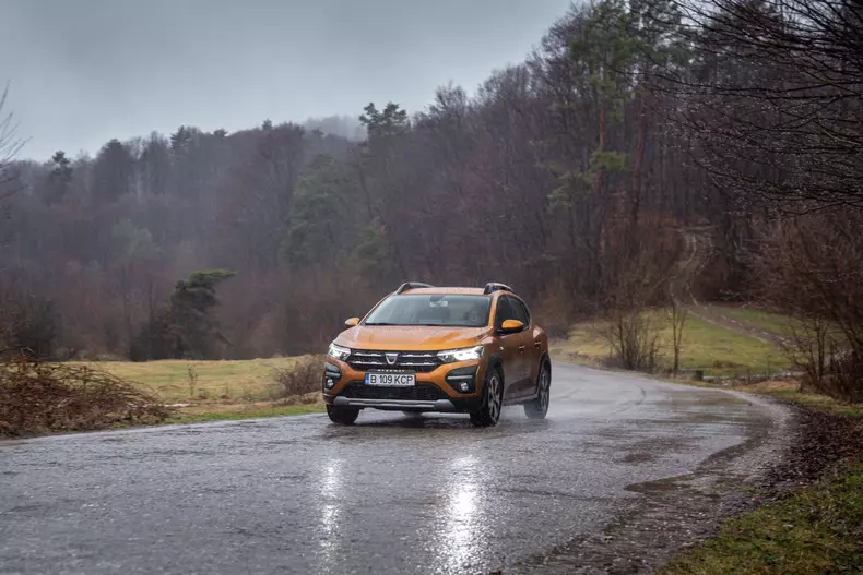 Dacia Sandero Stepway CVT 010