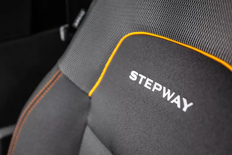 Dacia Sandero Stepway CVT 042