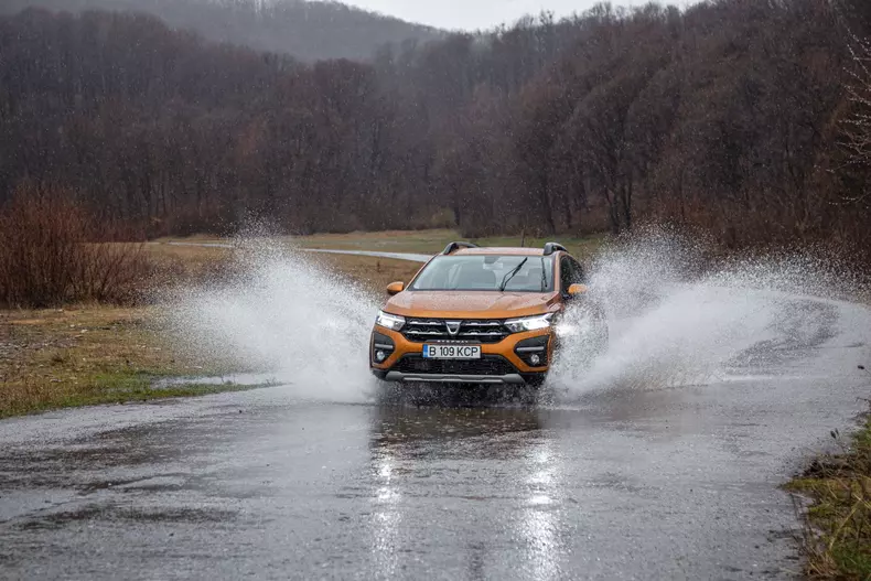 Dacia Sandero Stepway CVT 047
