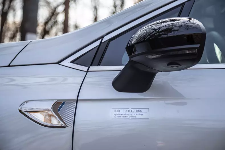 Renault Clio E-Tech 020