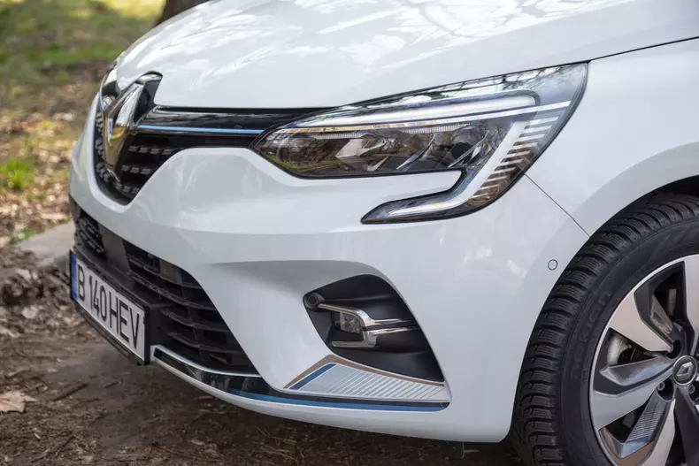 Renault Clio E-Tech 022