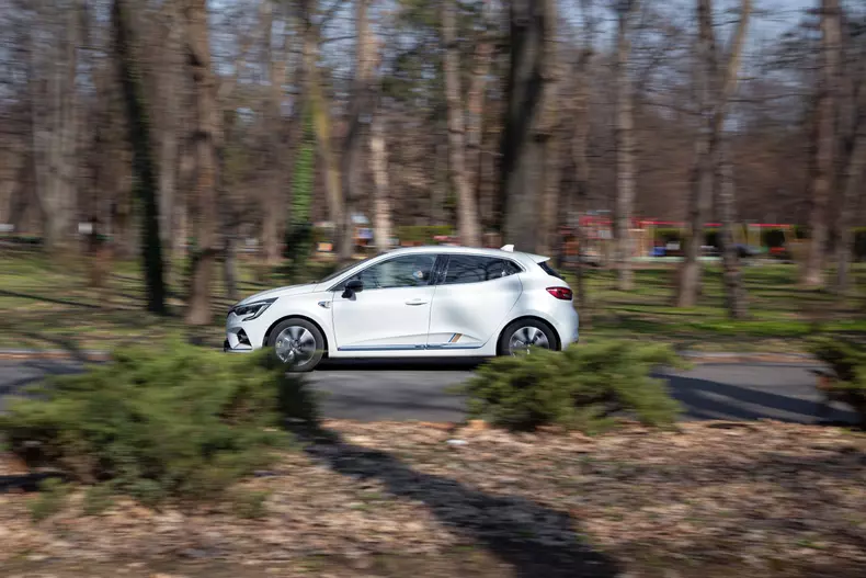 Renault Clio E-Tech 026