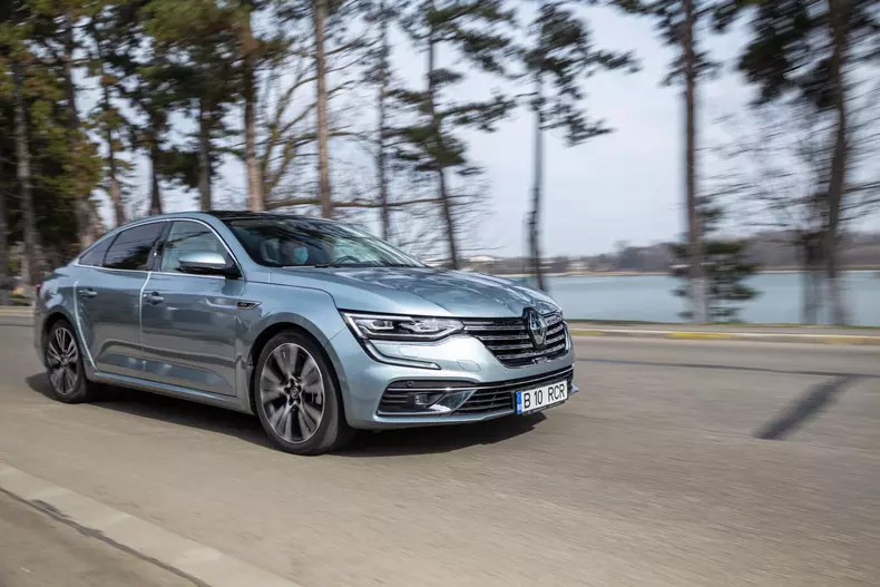 Renault Talisman 004
