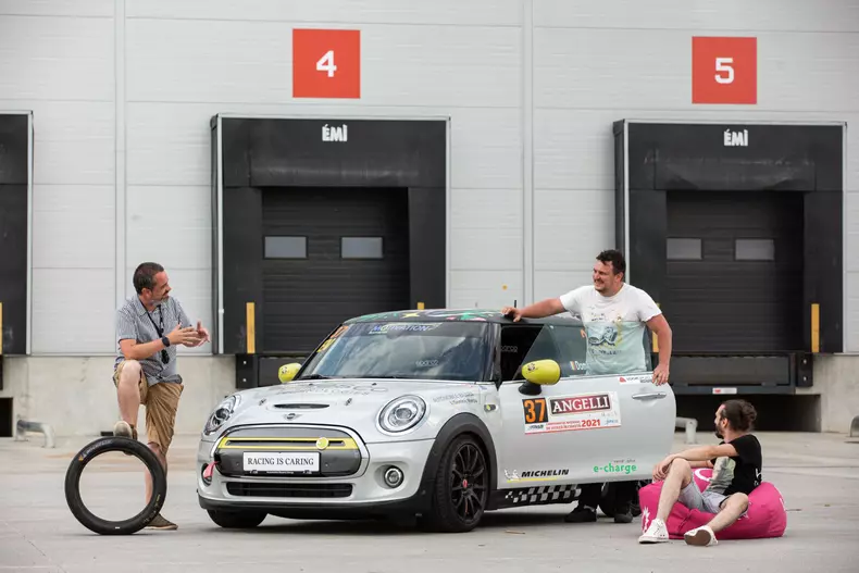 MINI Cooper SE Vitesco Technologies Electric Racing MIMI foto Adrian Cobzasu 119