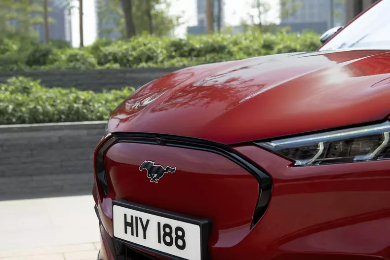 Mustang Mach-e disponibil in Romania 010