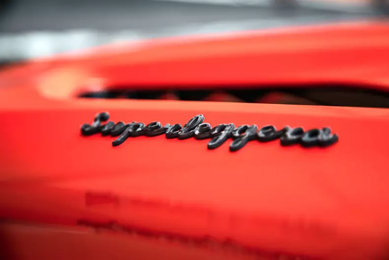 Aston Martin DBS 046