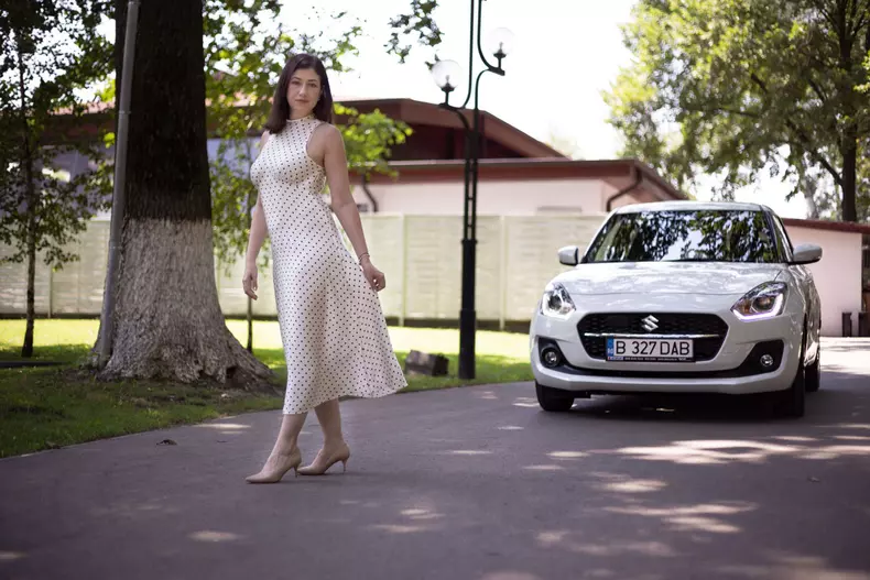 Oana si Suzuki Swift 016