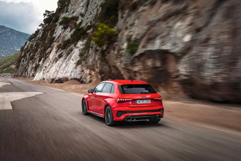 Audi RS 3 Auto Bild 004