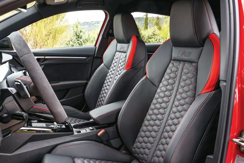 Audi RS 3 Auto Bild 007