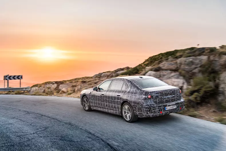 BMW i7 caldura extrema 001