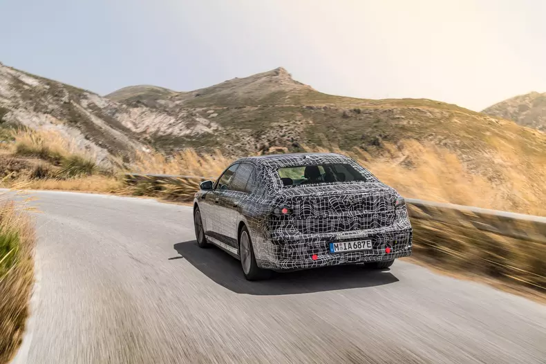 BMW i7 caldura extrema 003