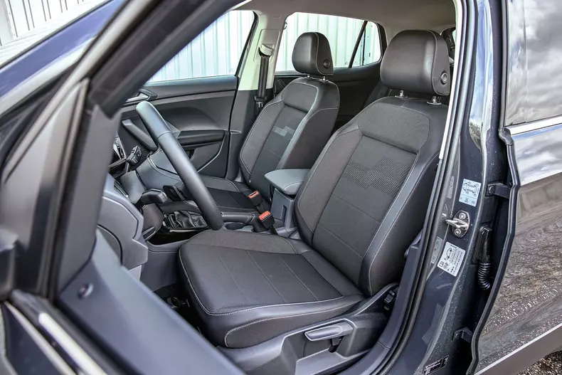 Auto Bild Test Comparativ Bayon Puma T-Cross 019