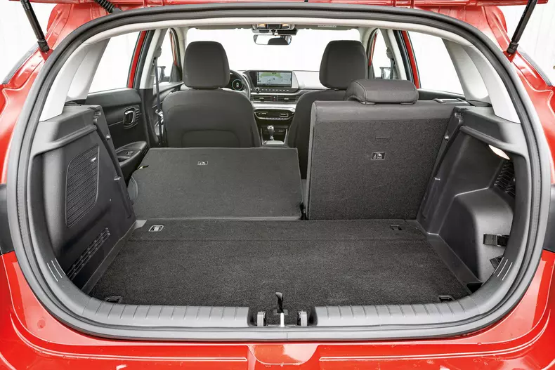 Comparativ Polo vs i20 004