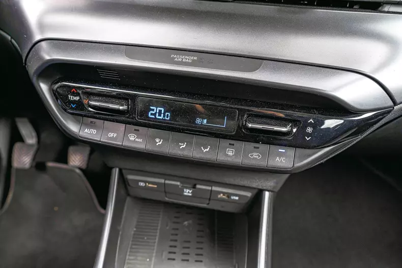 Comparativ Polo vs i20 006