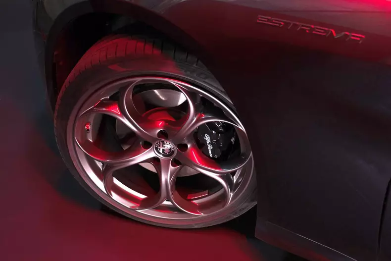 Alfa Romeo Estrema 009