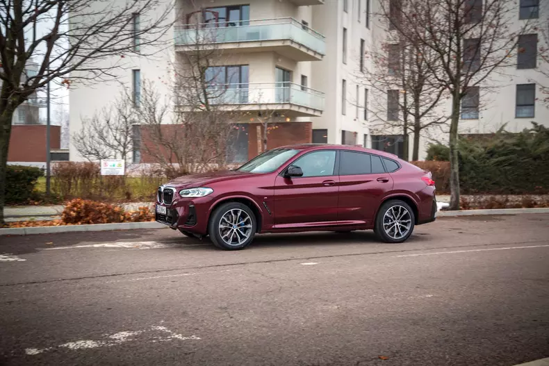 BMW X4 M40i facelift low res 005