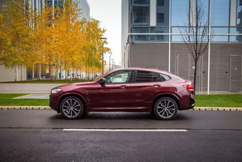 BMW X4 M40i facelift low res 019