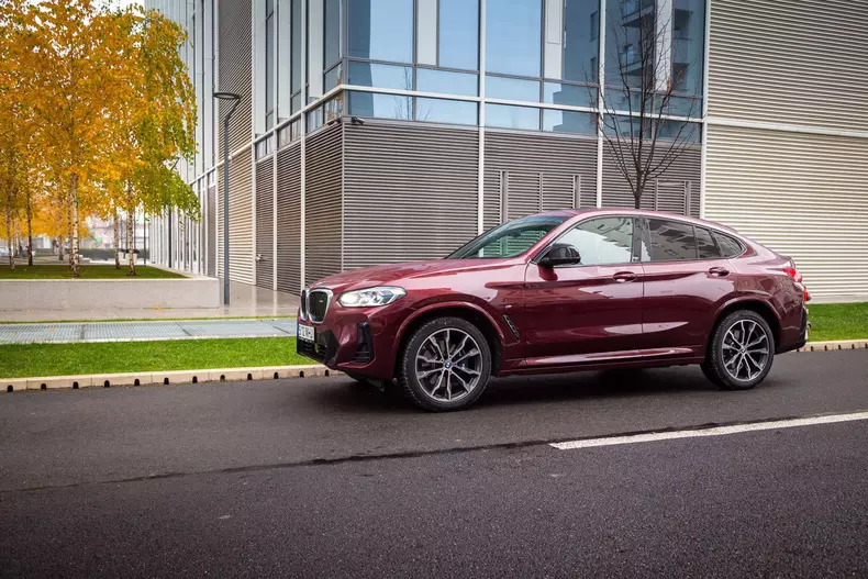 BMW X4 M40i facelift low res 022