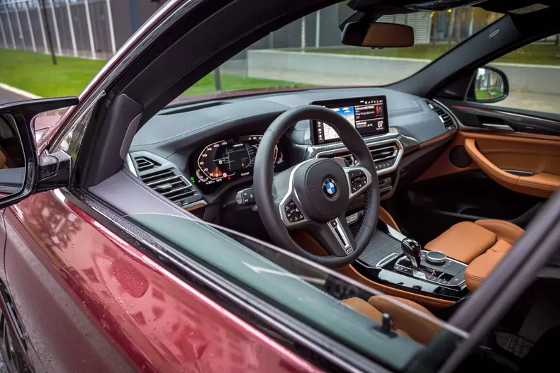 BMW X4 M40i facelift low res 031