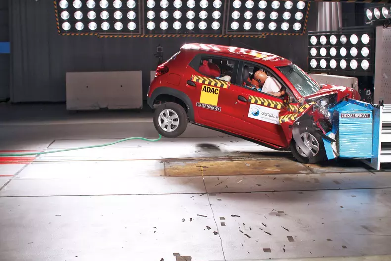 Comparativ Dacia Spring Fiat 500e Renault Twingo 002