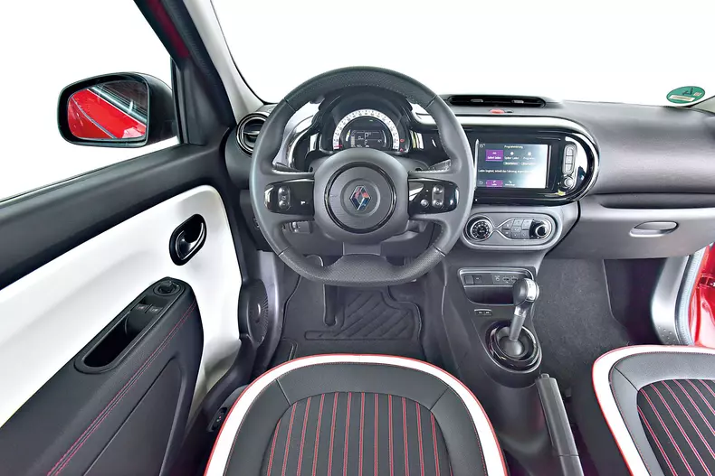 Comparativ Dacia Spring Fiat 500e Renault Twingo 025