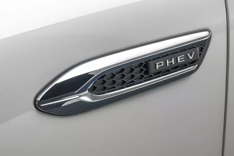 Mazda CX-60 premiera 002